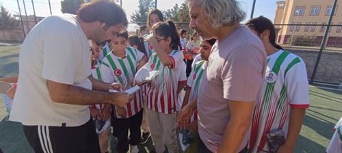 Kızıltepe Belediyesi’nden Kız Çocuklarına Spor Desteği